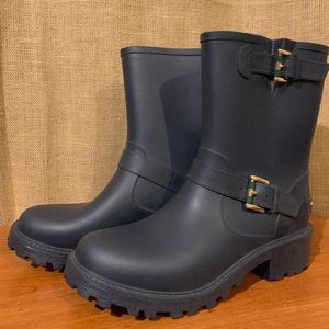 nwot tommy hilfiger rain boots